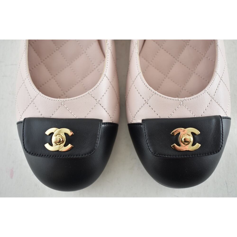 Chanel 24B Pink Black Turnlock Gold CC Logo Quilted Ballet Ballerina Flat 38 - Picture 10 of 15